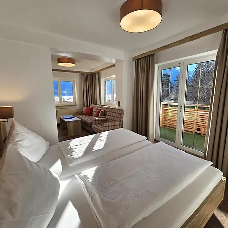 מלון Naturhotel Waldesruhe 4*
