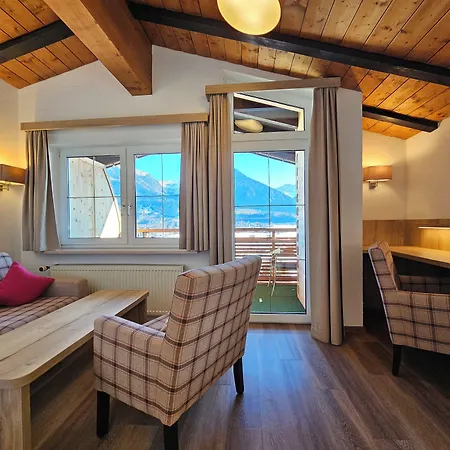 מלון Naturhotel Waldesruhe 4*